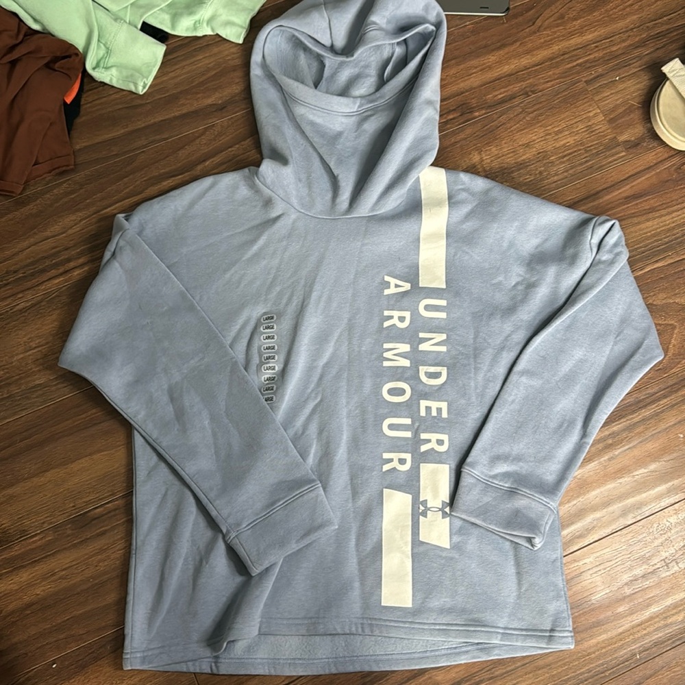 Under Armour Sweatshirt